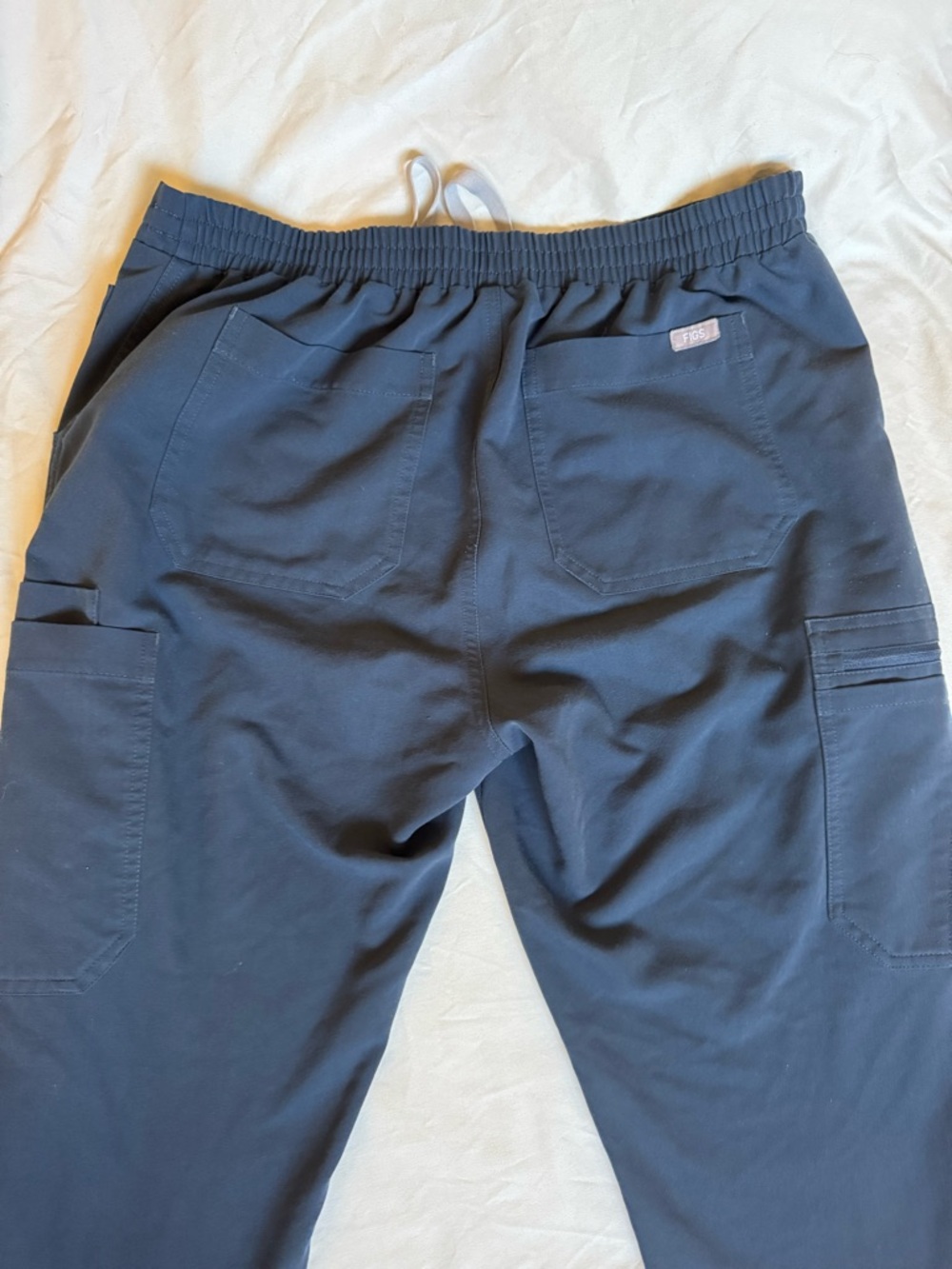FIGS - Yola Skinny Scrub Pant Dark Harbour. Size: Medium TALL - Picture 4 of 6